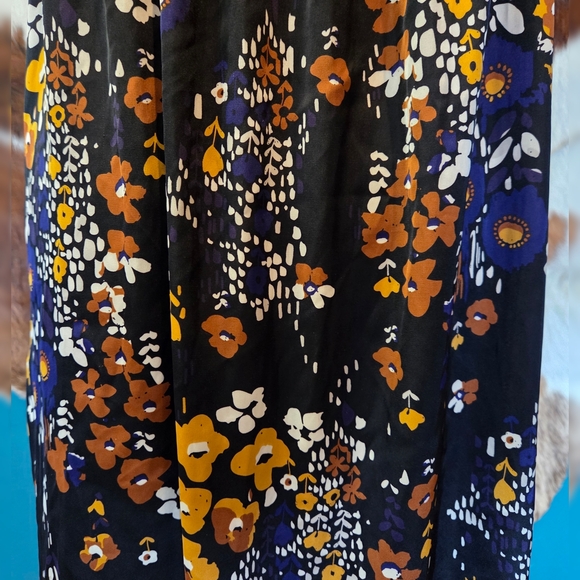 H&M Black and Orange Floral Midi Dress - Picture 9 of 11